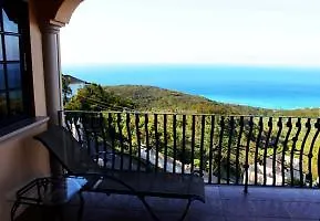 Paradise Clarridge View Montego Bay